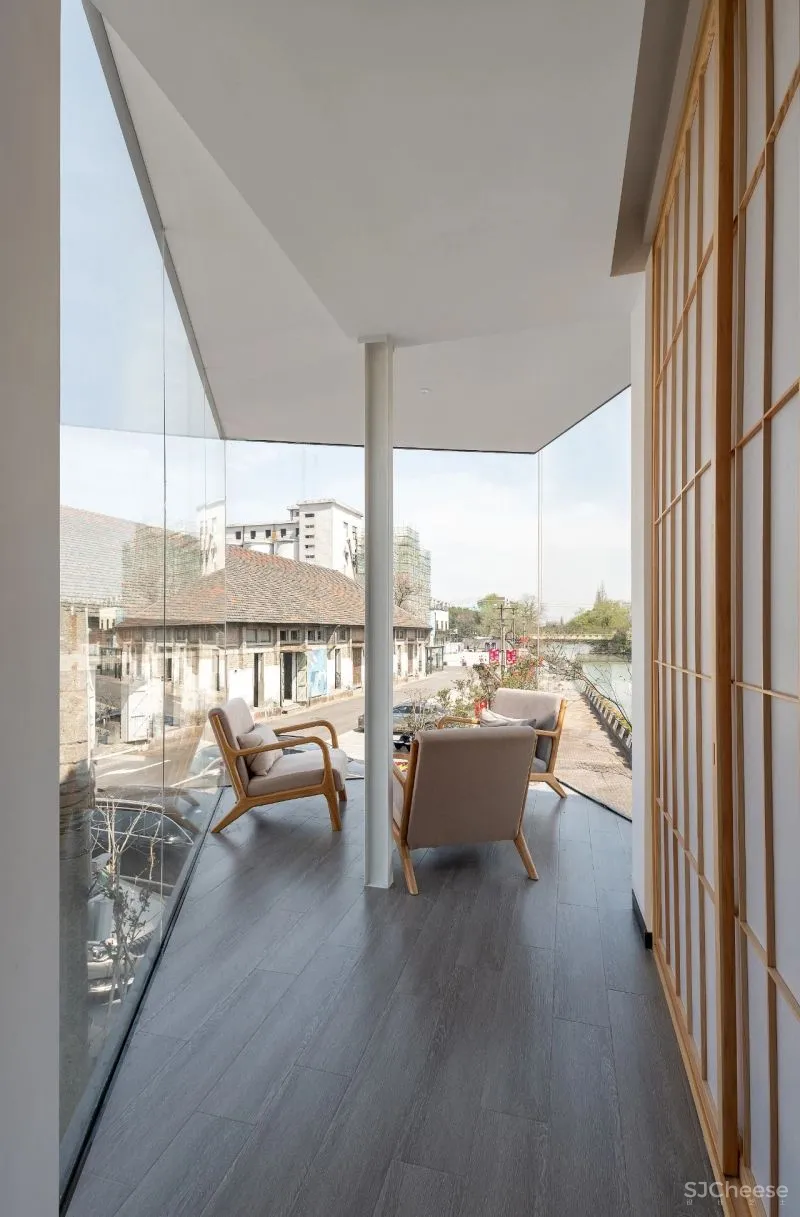 淀川建筑事务所 × 云间粮仓:漂浮在河边的茶室