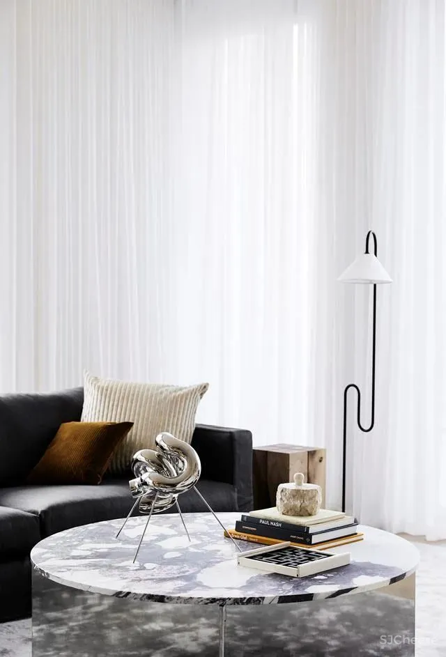 看惯了金碧辉煌的豪宅,怀念这种朴素的简约风