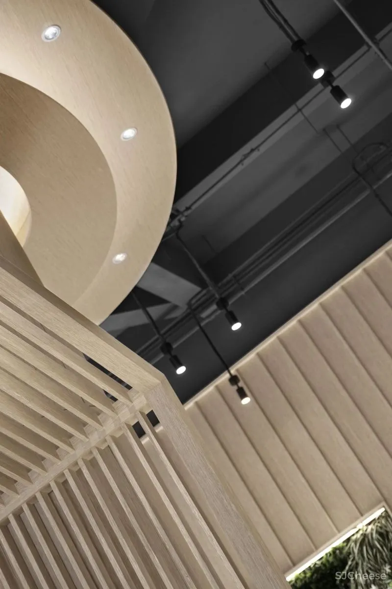 融创广深龙山商业小镇 聚舍联合设计