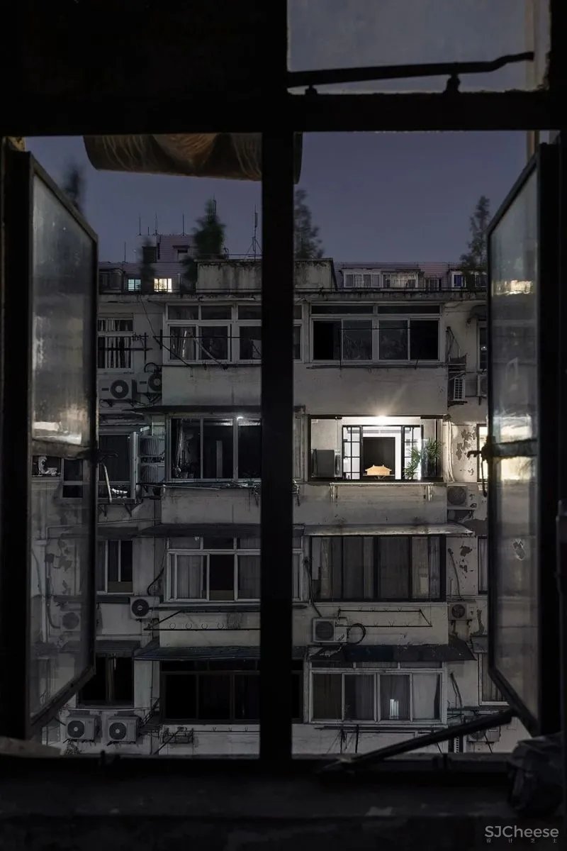 新作 “老破小”中的家庭剧院，上海 寻长设计