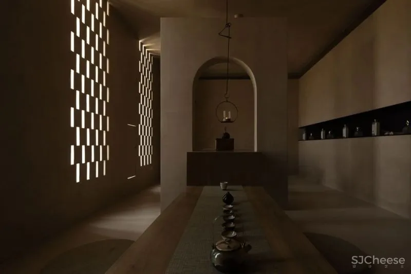 “森桉渡SPA”——桉而木润，玉韫石而山辉。