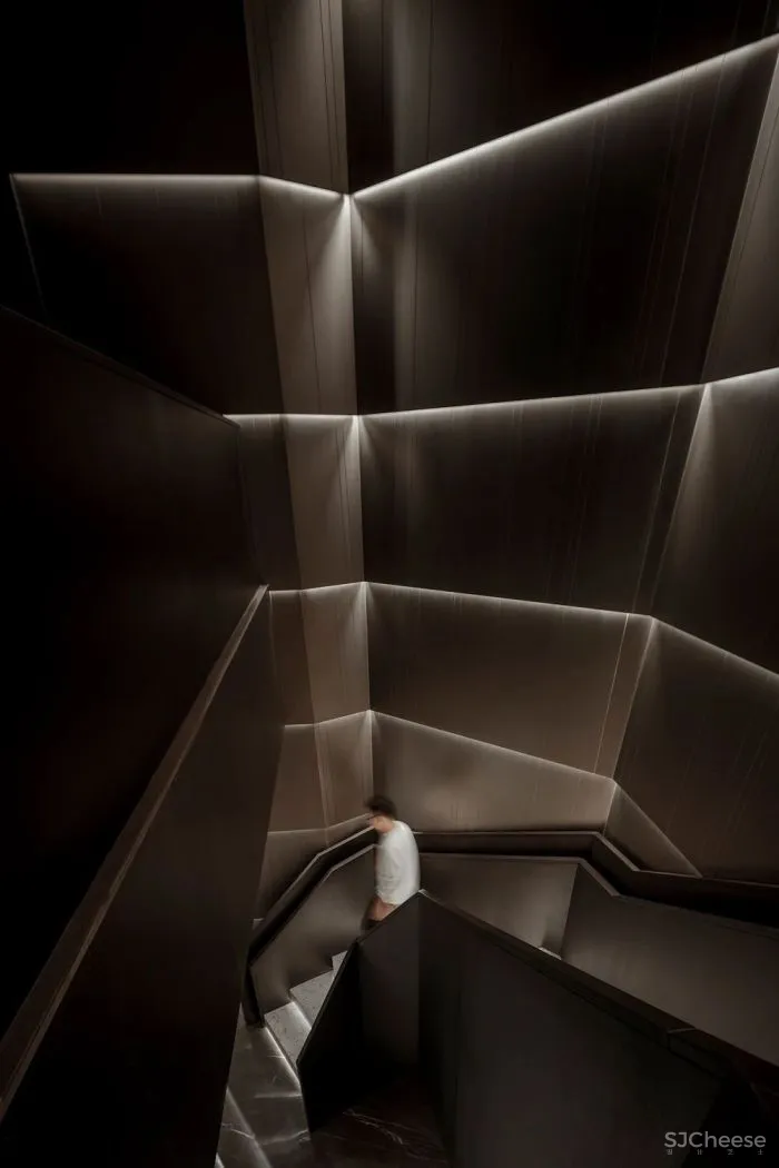 转衍之域 唐忠汉新作