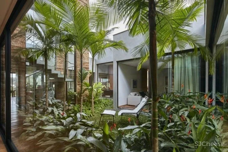 “下沉式”庭院来袭,比传统院子更实用!