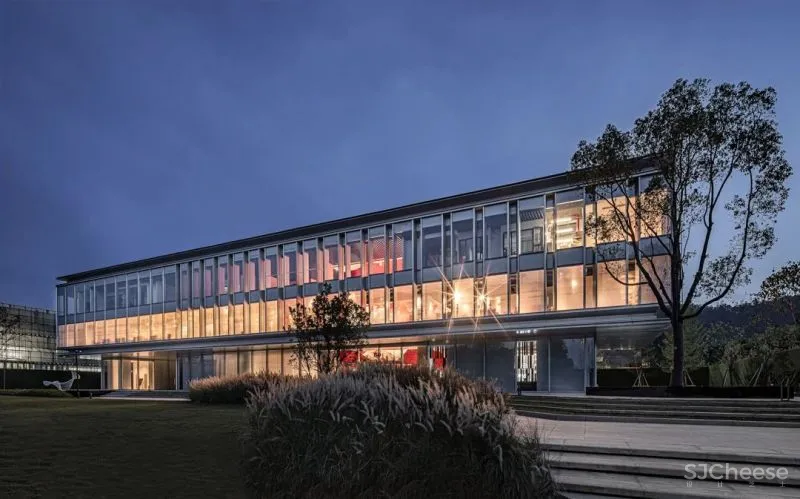 当方所遇上融创,售楼处变身复合型文化空间,为未来生活立下的“大美之心” 正鸿设计