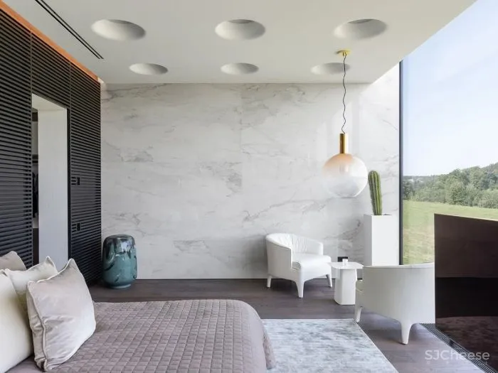 致敬安藤忠雄!5000㎡极简豪宅,用3万吨土“垫高“5米,只为看个风景?