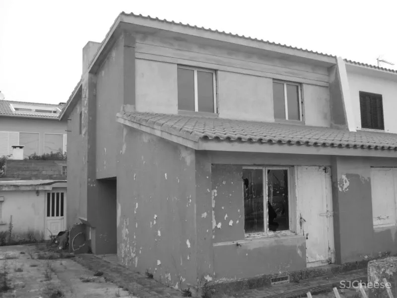 PF Architecture Studio 以中世纪蝶形屋顶为扩建设计的海边别墅