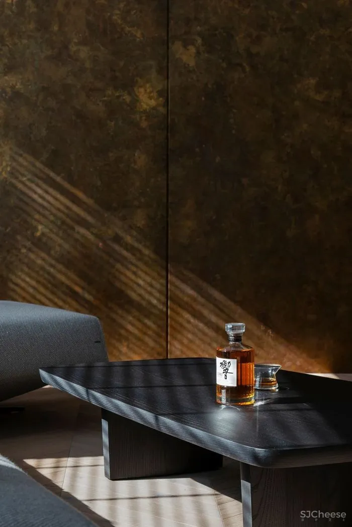 展 小 宁 苏州 500m² 极简大宅,治愈的家!