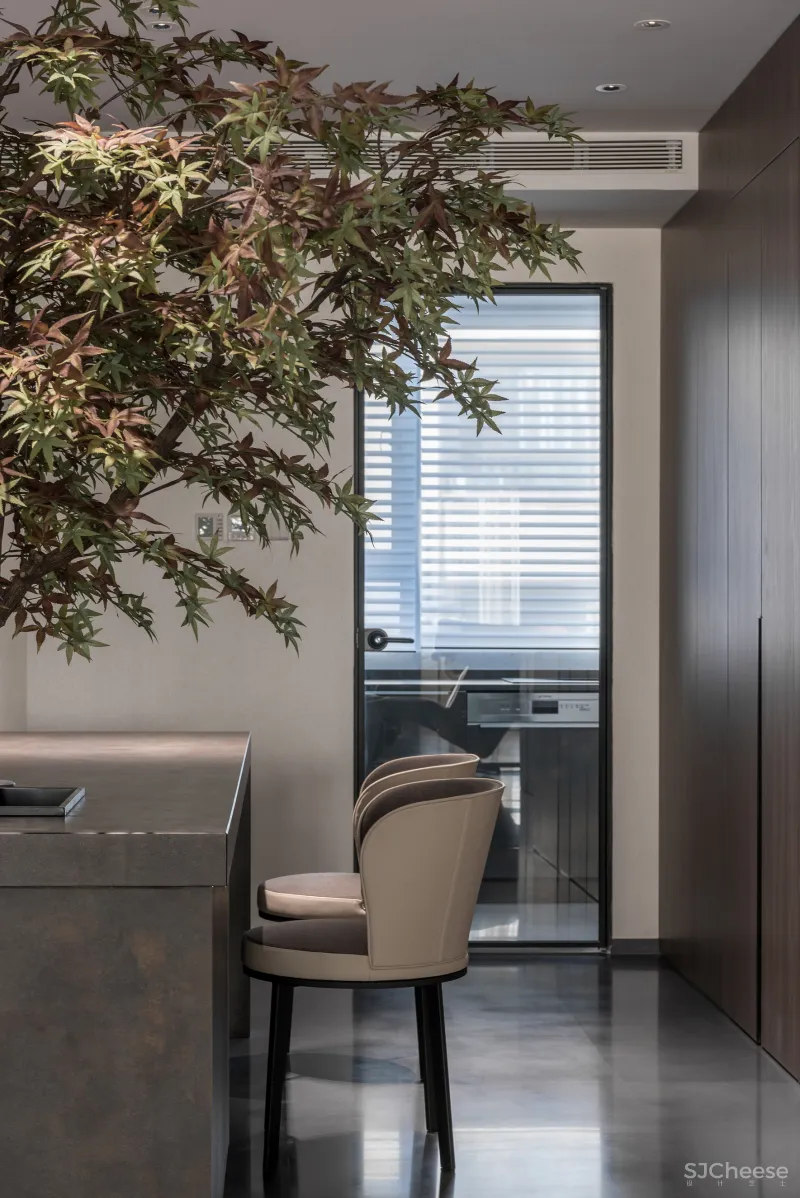 集见设计 × 私宅:坡屋顶的扩展形式