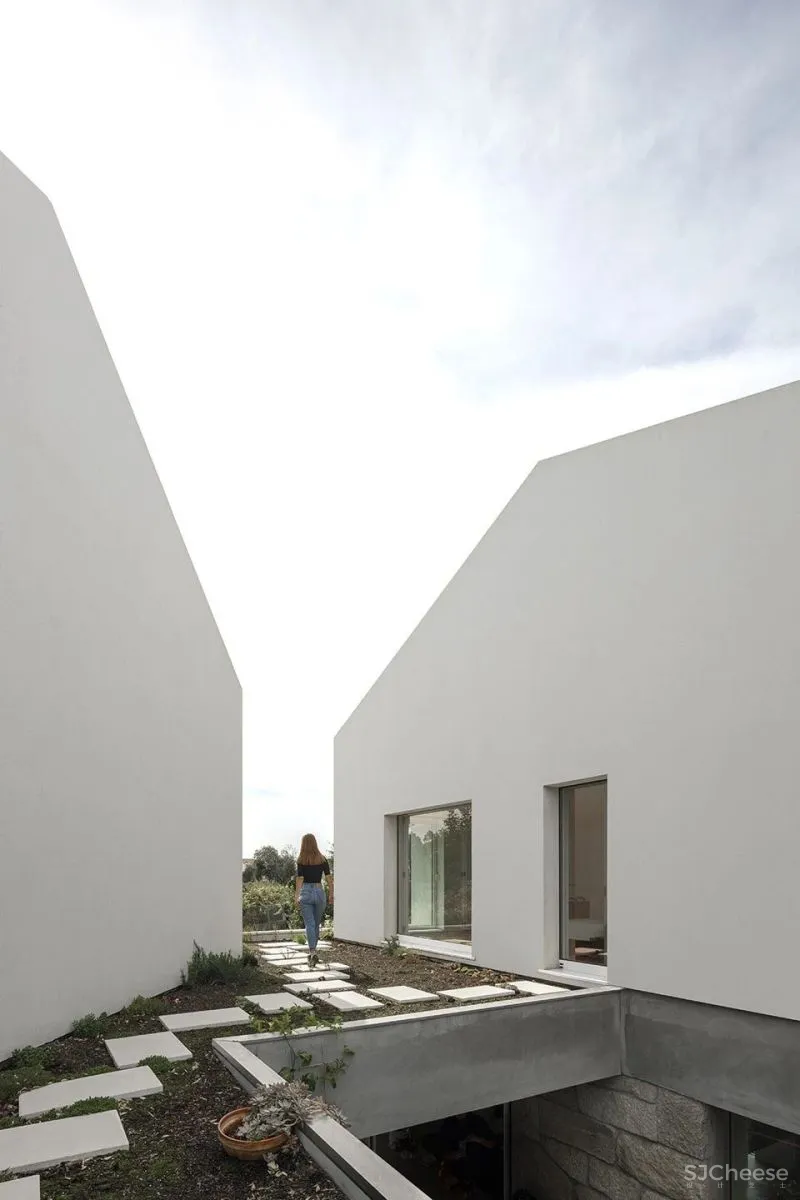 寂静深处有人家 葡萄牙贡多马尔CASA RIO住宅