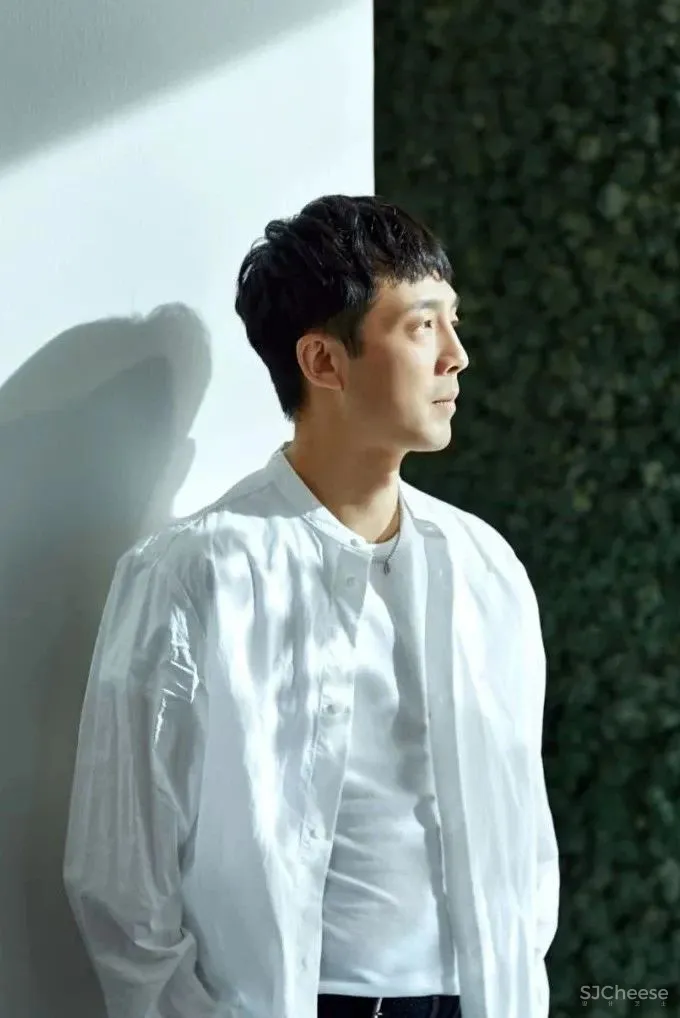 HONG DESIGNWORKS作品|极致现代简约的生活