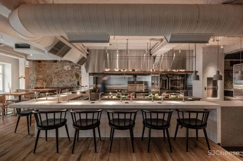 YOD Group乌克兰利沃夫市MAD酒吧