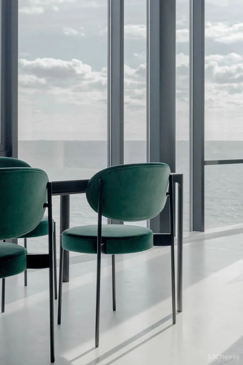 超广角落地窗私人公寓，不出户眺望整个黑海！