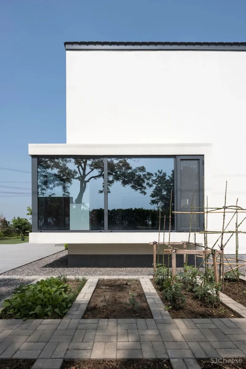 稻田里的家 园中有屋,屋中有院