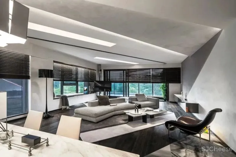 遁入时光之外 刘荣禄国际