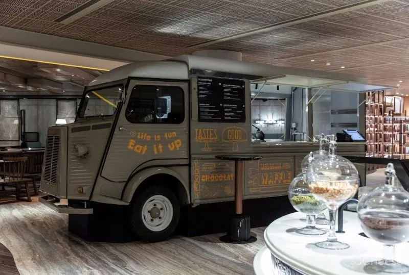 KCA 德坚设计 香港赛马会里的上流百汇宴