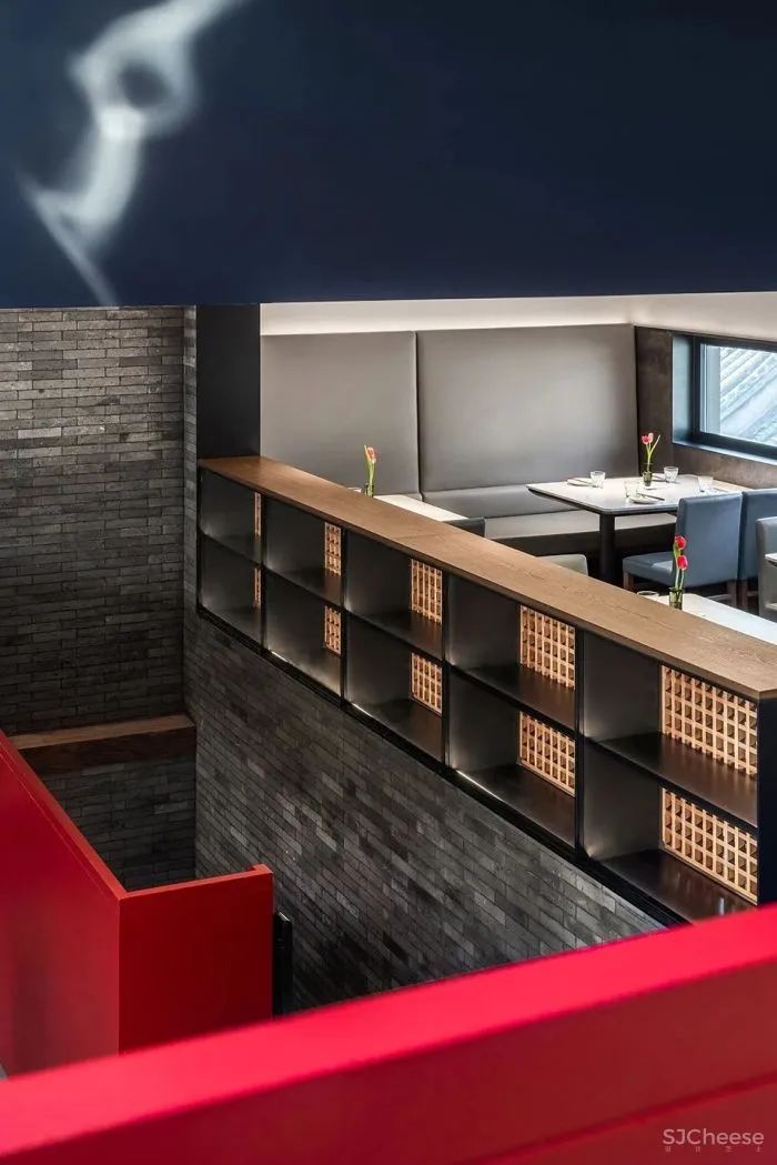 从簋街“长出来”的京城名餐厅 胡大总店，北京 IN·X屋里门外