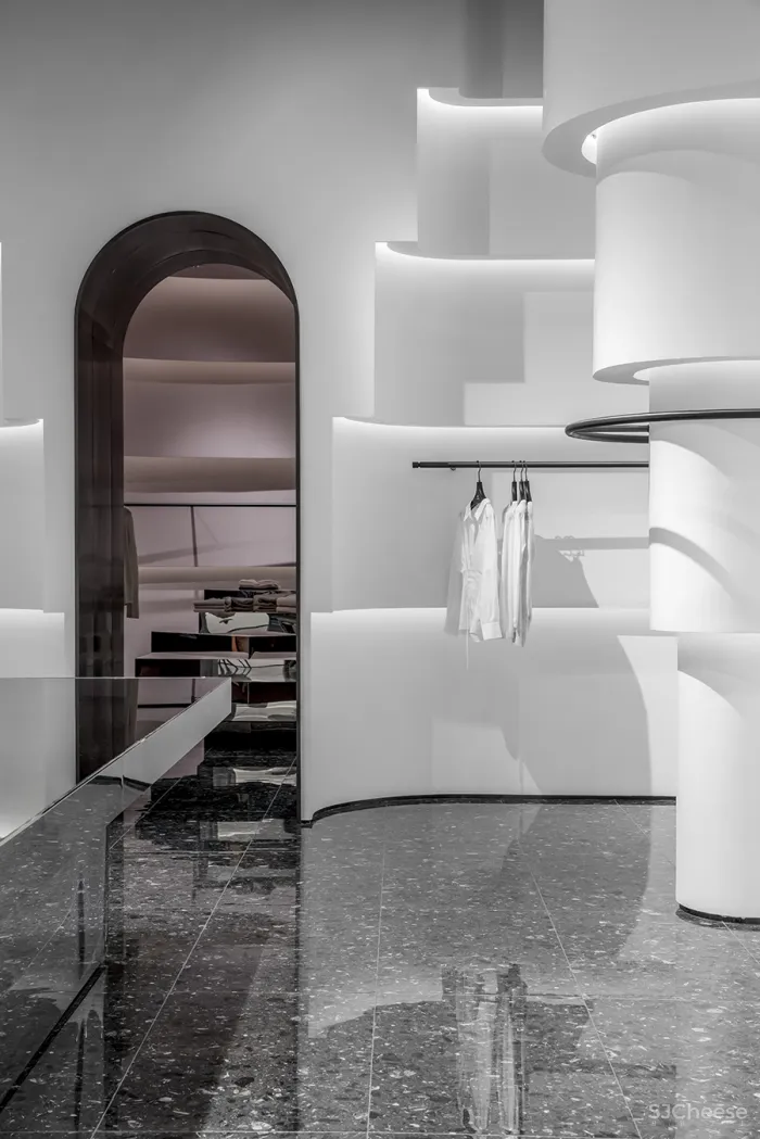 留白设计 • AURDUO|沙漠之城,峡谷语言地有趣融合