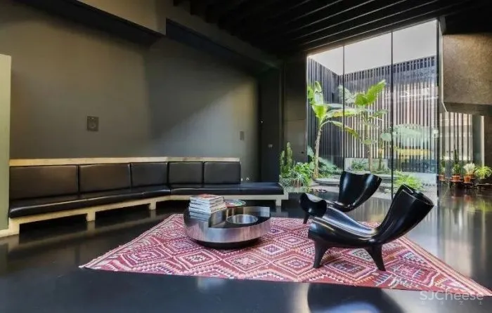 一套房子只有一扇窗？17年前的豪宅，竟卖出5700万高价，多亏了这设计！