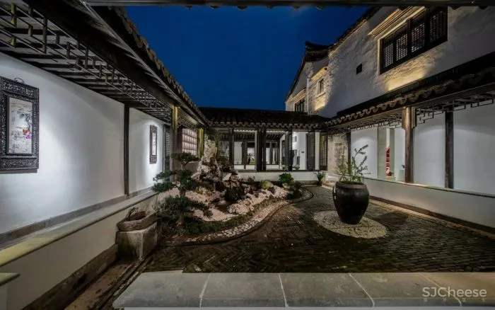 他花数百万修复明代老宅，只为回到500年前的生活