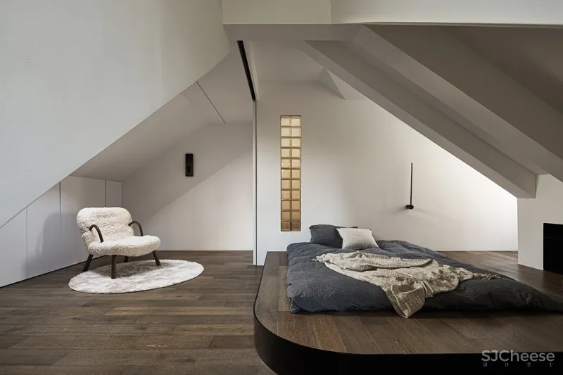 185㎡ 极简私宅,诧寂风 · 寻味生活本真!