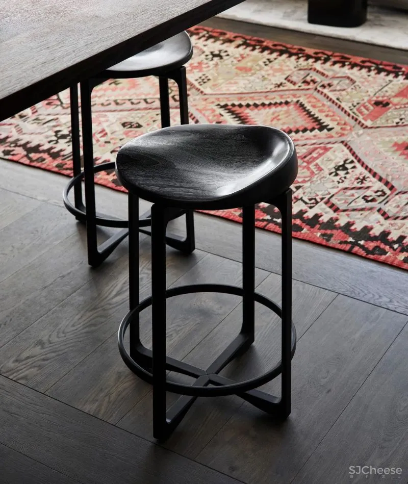 海滨别墅改造,传统与现代的色彩碰撞!