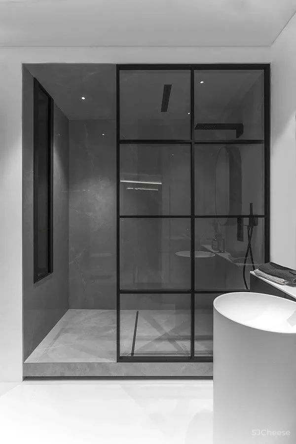 320㎡天然色系，与大海的颜色产生共鸣和交融