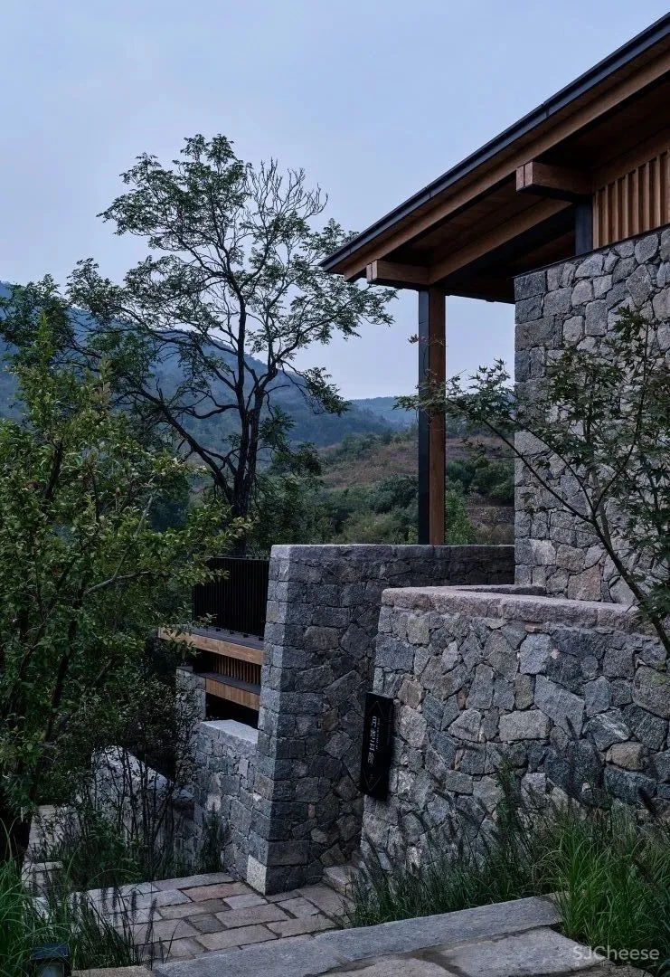 line WORK 九女峰 · 故乡的云山奢酒店