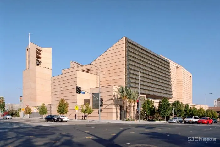 拉斐尔·莫内欧丨与历史对话才是当代建筑的价值所在