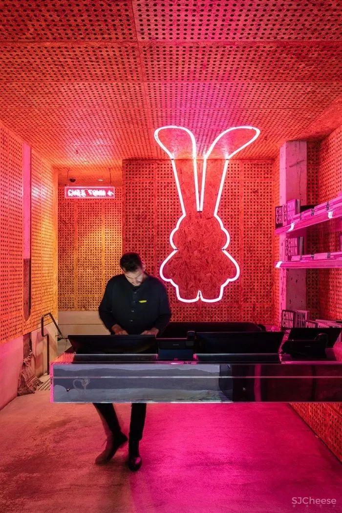 首发 | George Livissianis设计,Chin Chin +DOLPHIN 餐厅