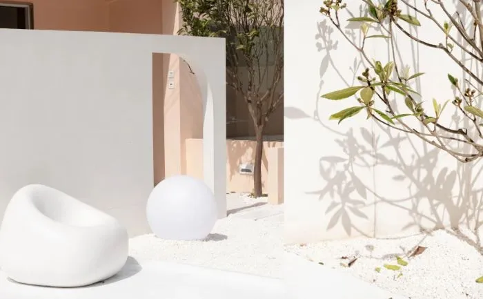 桃粉色ins风,温柔与硬朗的平衡 则问设计