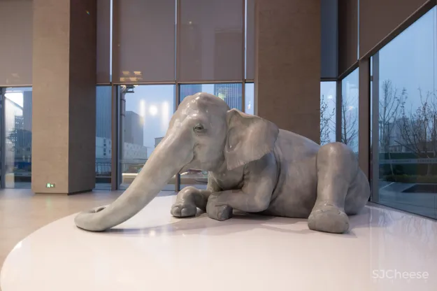 人文、艺术、对话 北京丽泽平安金融中心E01办公大堂