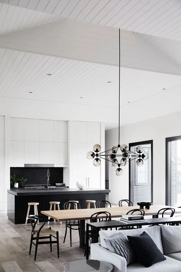 经典黑白的独栋别墅，让家沉淀时光的优雅！