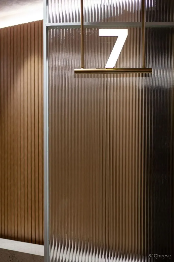 新作丨 OFT设计×英皇戏院:悬浮想象城市