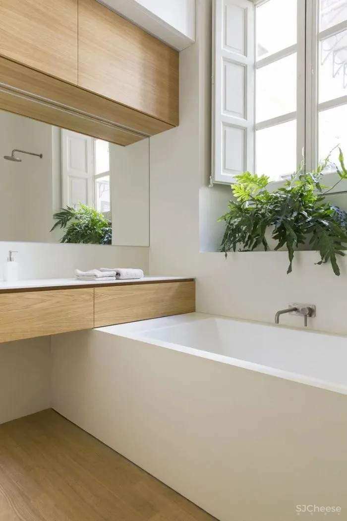 这座百年住宅不仅有精致的穹顶与复古的花砖,也拥有清爽利落的现代气息