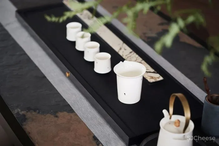 布鲁盟新作 丨折衷主义与艺术共鸣