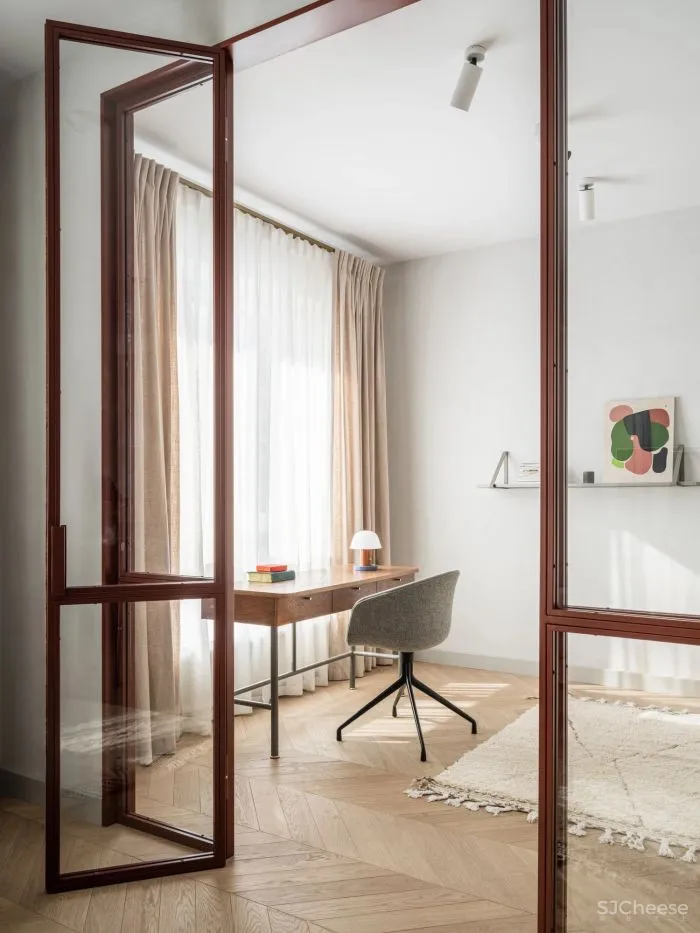 二人世界如此惬意，窝在家里也是一种幸福