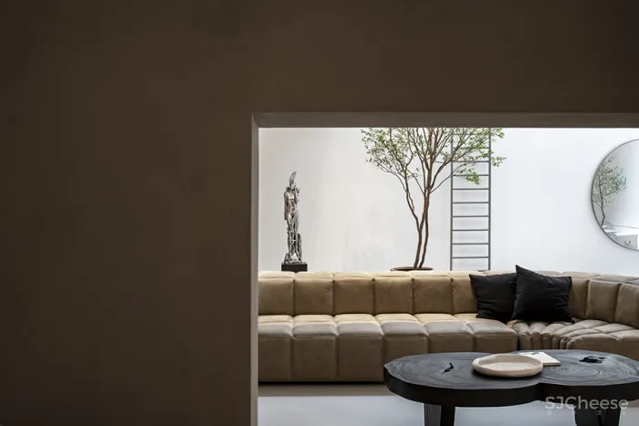 新作|方日新 • 庐州 翠园|这间地复式院落私宅,采光通风极好