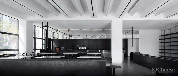 在办公室就能体验登陆太空，竟然有点炫酷！996也能愉快工作了？