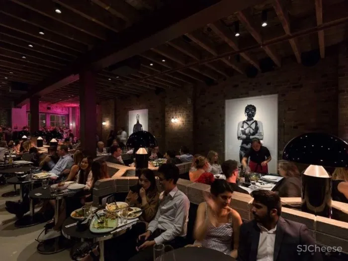 首发 | George Livissianis设计,Chin Chin +DOLPHIN 餐厅