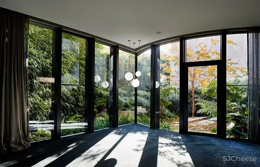 Wood Marsh Architecture丨墨尔本“雕塑”住宅，将现代艺术放大