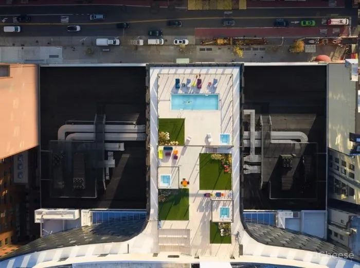 BIG新作 缓缓倾斜的立面 The Smile多功能住宅楼