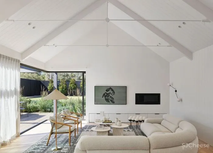 Webster 墨尔本住宅的自然平静