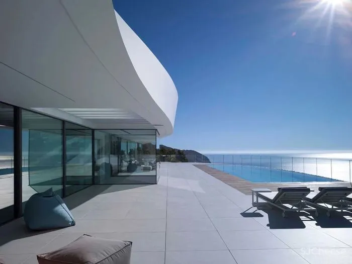 极简住宅设计，屋檐下的那抹灯带是最好的风景