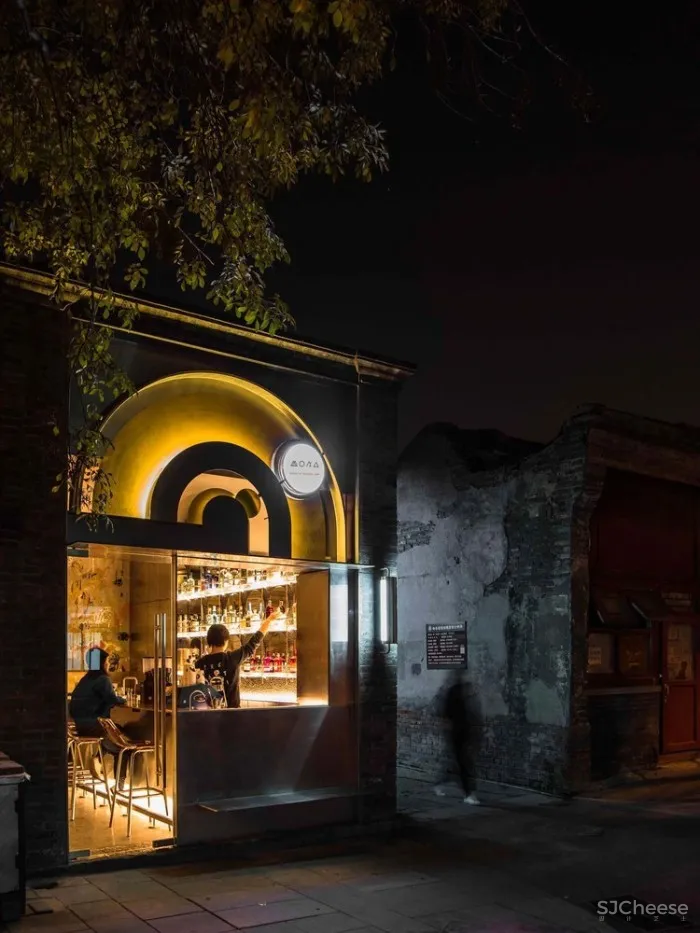 大小咖啡,北京前门店 / 余留地