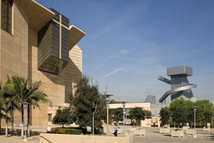 拉斐尔·莫内欧丨与历史对话才是当代建筑的价值所在