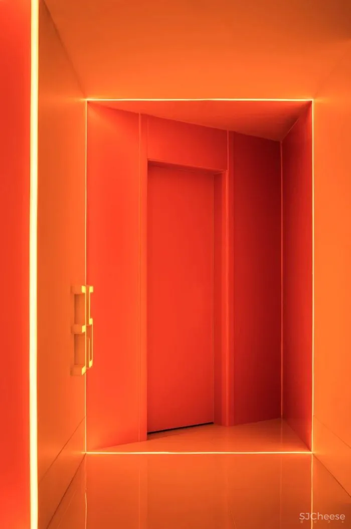 寸匠FF：赛铂电竞酒店