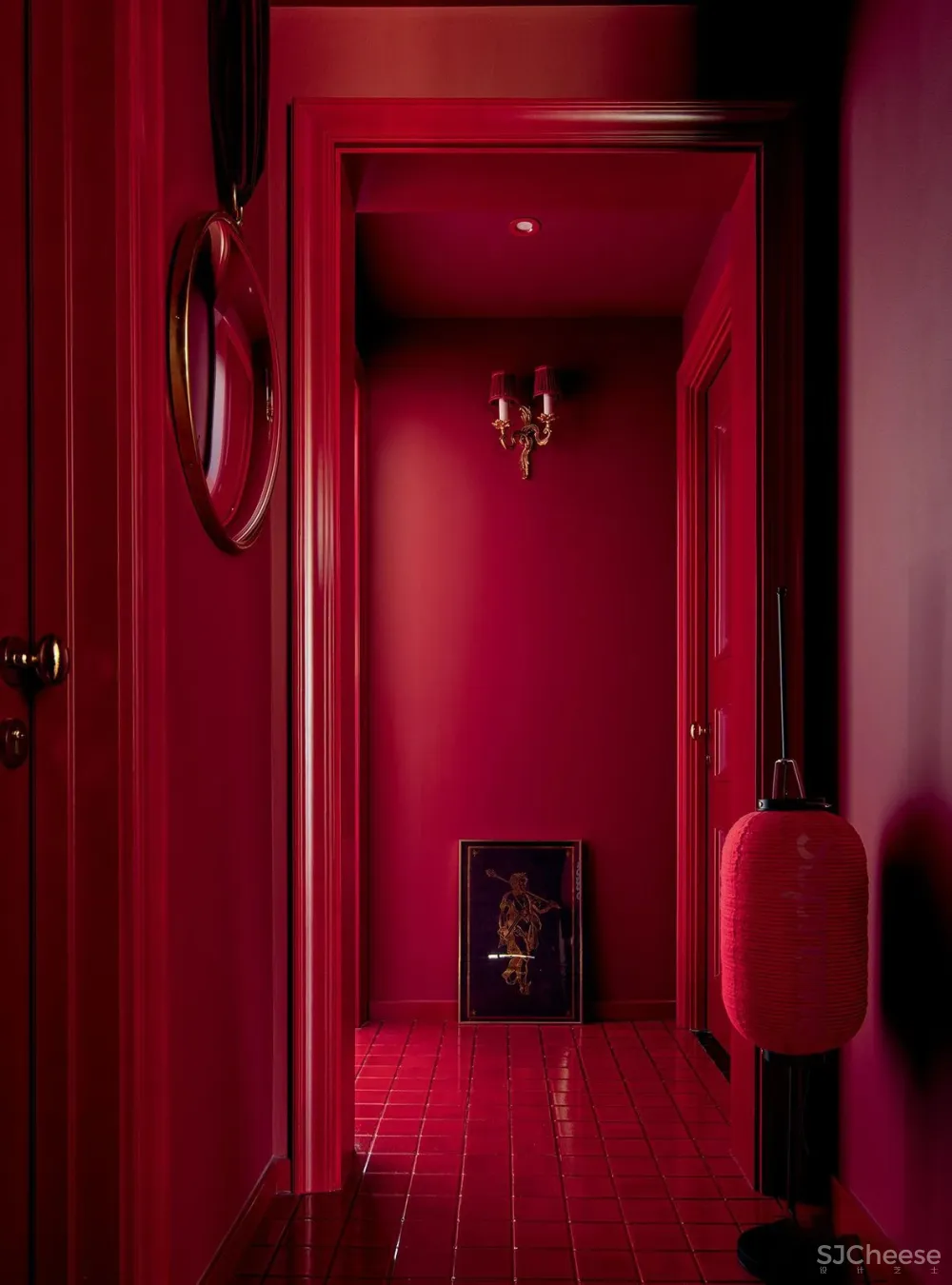 他用时装造型的技巧,在北京造出一只百变“魔盒”