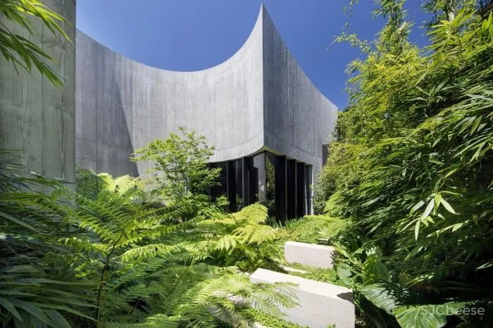 Wood Marsh Architecture丨墨尔本“雕塑”住宅，将现代艺术放大