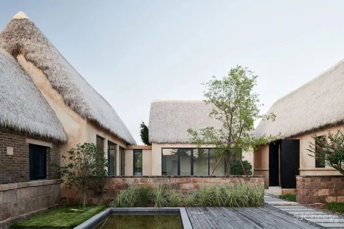 新作 海草房村落的保护与再生:海草湾养生度假村改造设计 灰空间建筑事务所