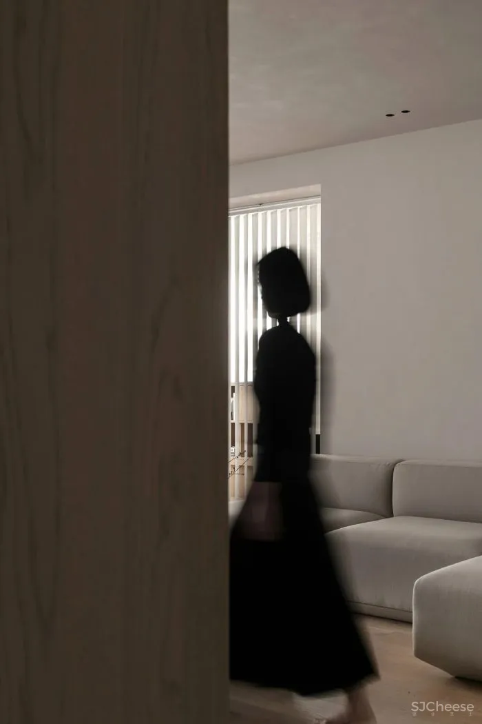 130㎡禅意居所,竖百叶与原木太美了!